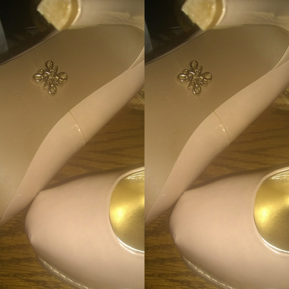 Vera Wang Shoes